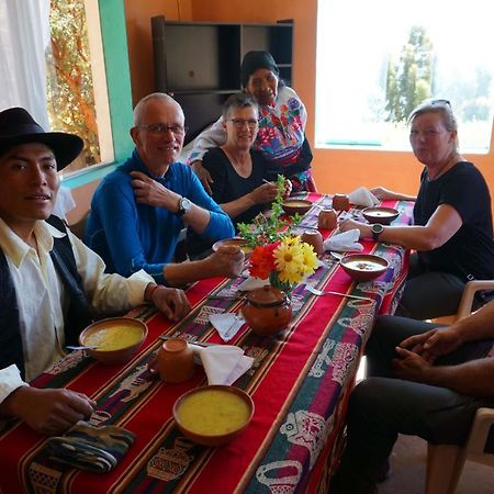Tikawasi Homestay Comunidad Pueblo Isla Amantani Jose Luis Ocosuyo المظهر الخارجي الصورة