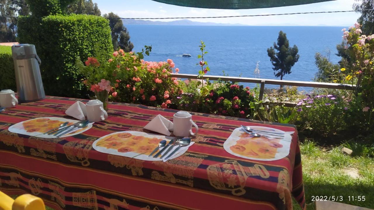 Tikawasi Homestay Comunidad Pueblo Isla Amantani Jose Luis Ocosuyo المظهر الخارجي الصورة